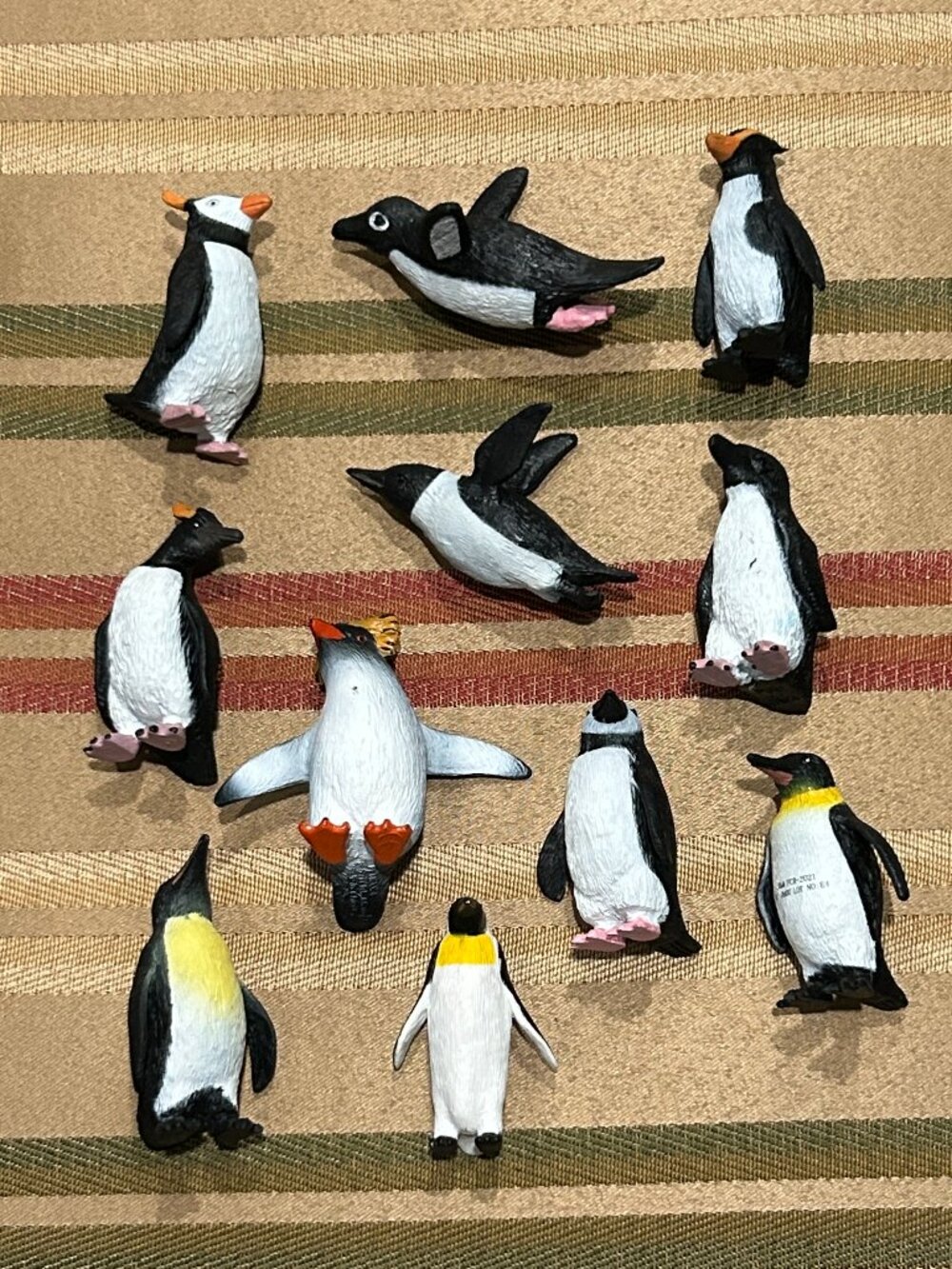 Lot of 11 Mini PENGUINS Macaroni Rockhopper Emperor King Adelie ? Figure Lot